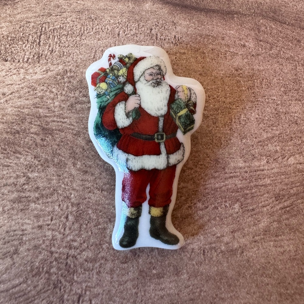 Spode Porcelain Santa Clause Brooch Vintage 90s Classic Collectible